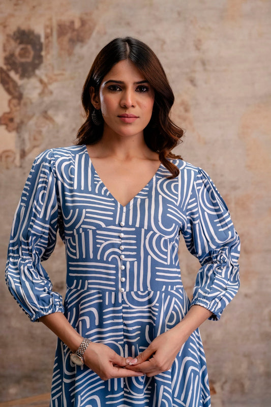 Elegant rayon midi dress with puff sleeves