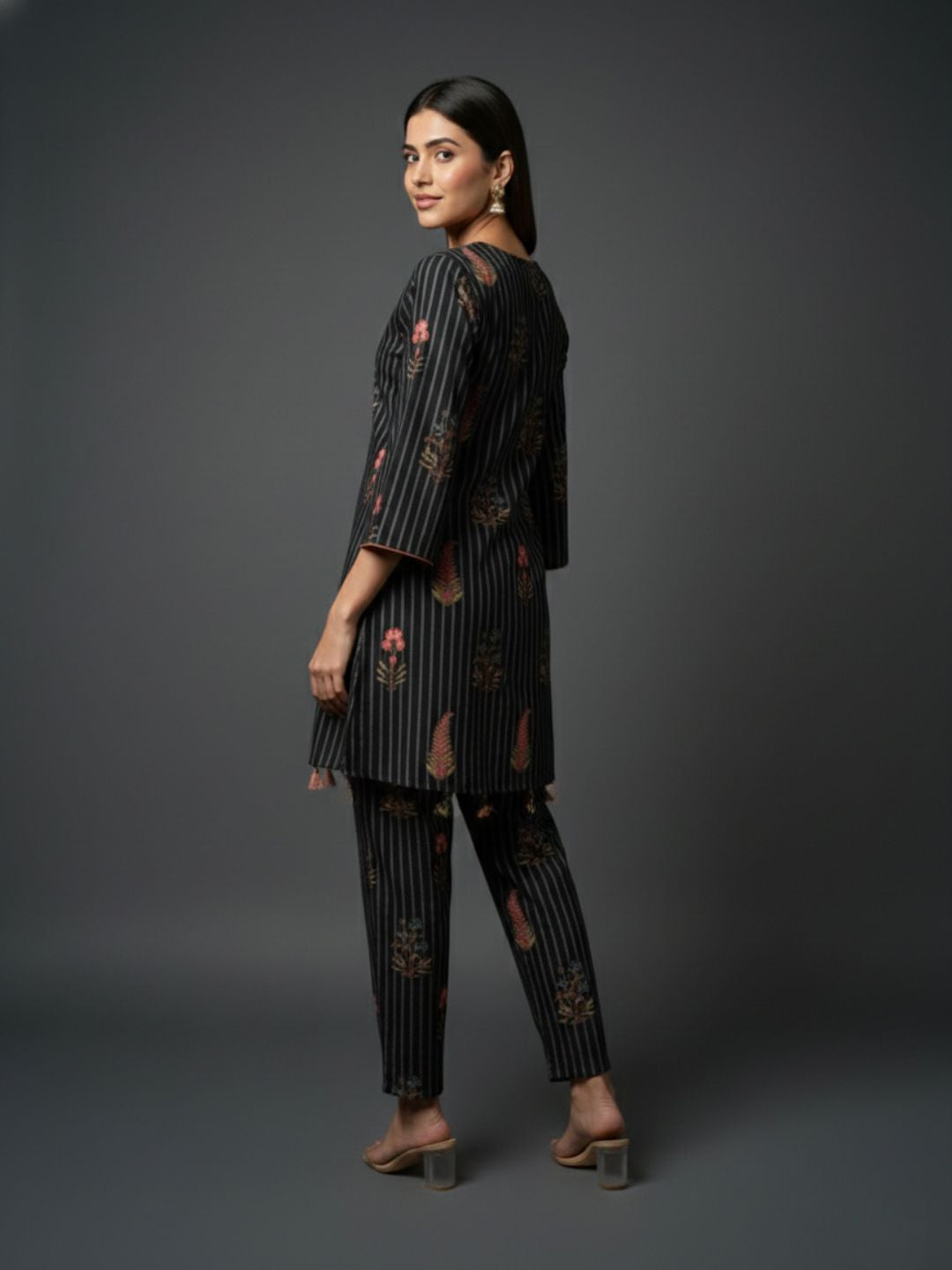 Pure Cotton Striped Floral Kurta Set – Wholesale & Women Wear Manufacturing Supply