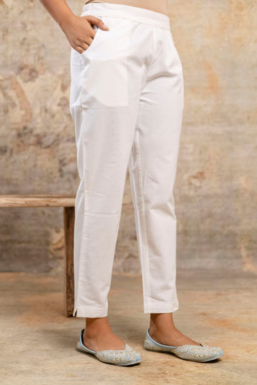 Women’s White Cotton Ankle-Length Bottoms – Wholesale Manufacturer Supply