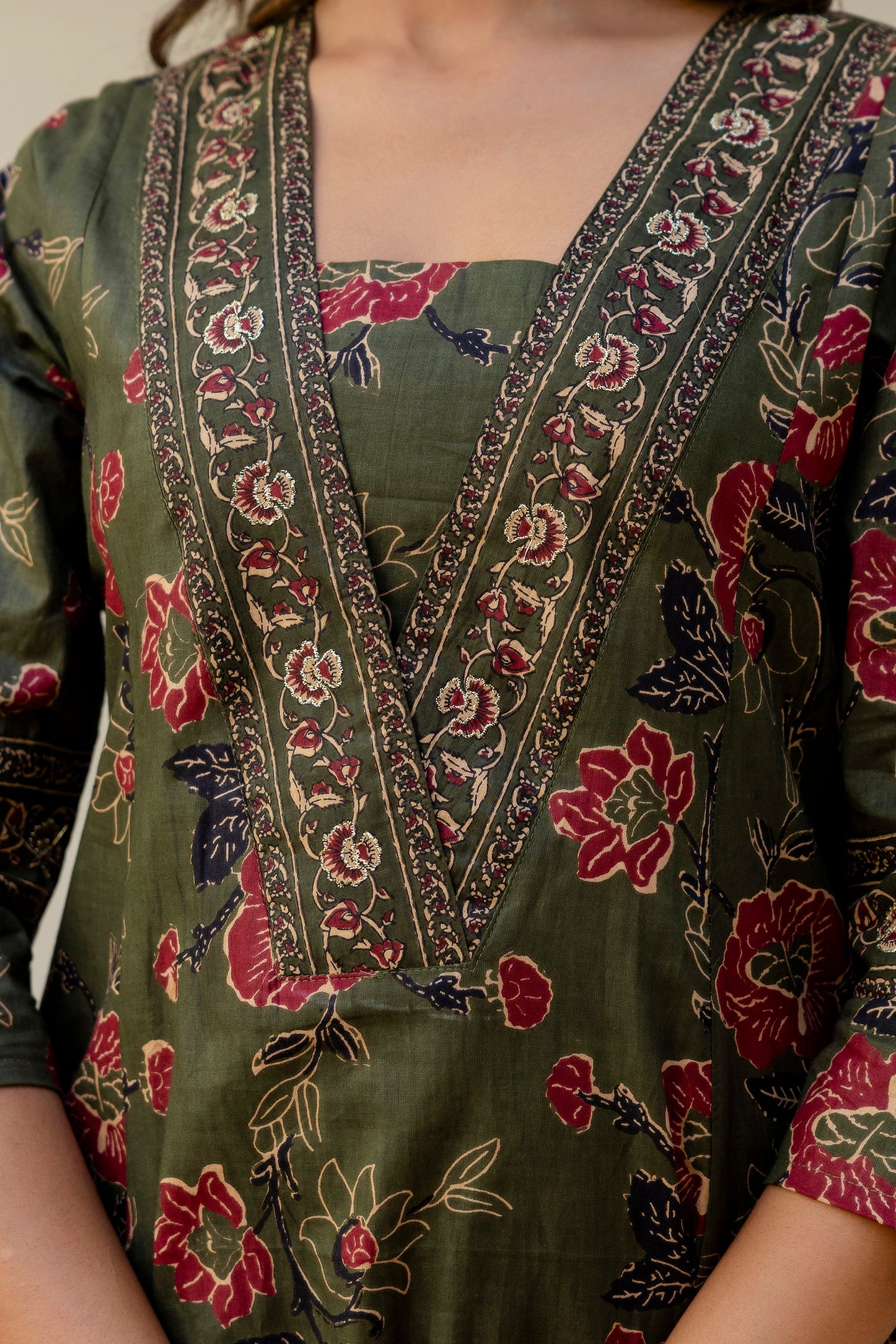 Ladies pure cotton olive green dupatta set for boutiques