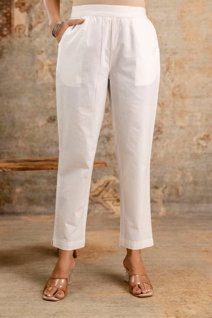 Women’s White Cotton Ankle-Length Bottoms – Wholesale Manufacturer Supply