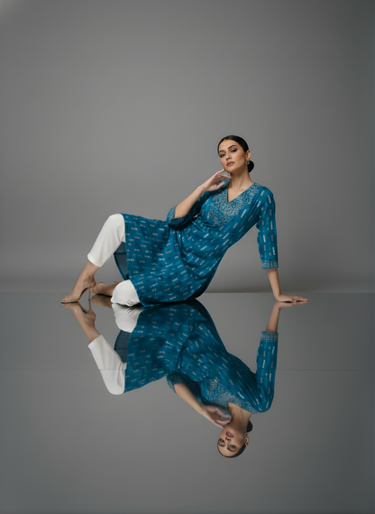 Neelufer Creation V-neck cotton kurti design