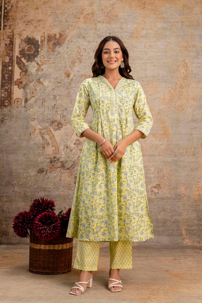 Neelufer Creation pure cotton yellow green kurta set
