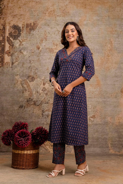 Cotton kurta set with artisan detailing