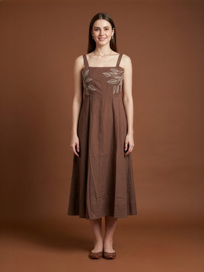 Wholesale Cotton Embroidered Middy Dress Manufacturer for Bulk Buyers