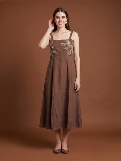 Wholesale Cotton Embroidered Middy Dress Manufacturer for Bulk Buyers