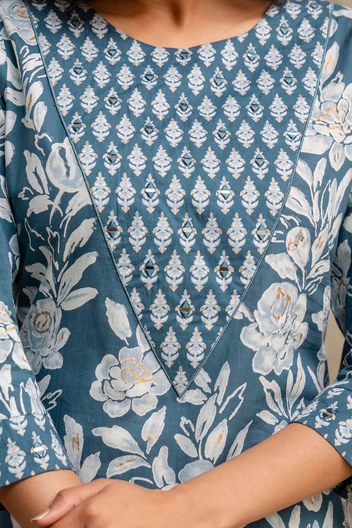 Handwork detailed cotton kurta for ladies