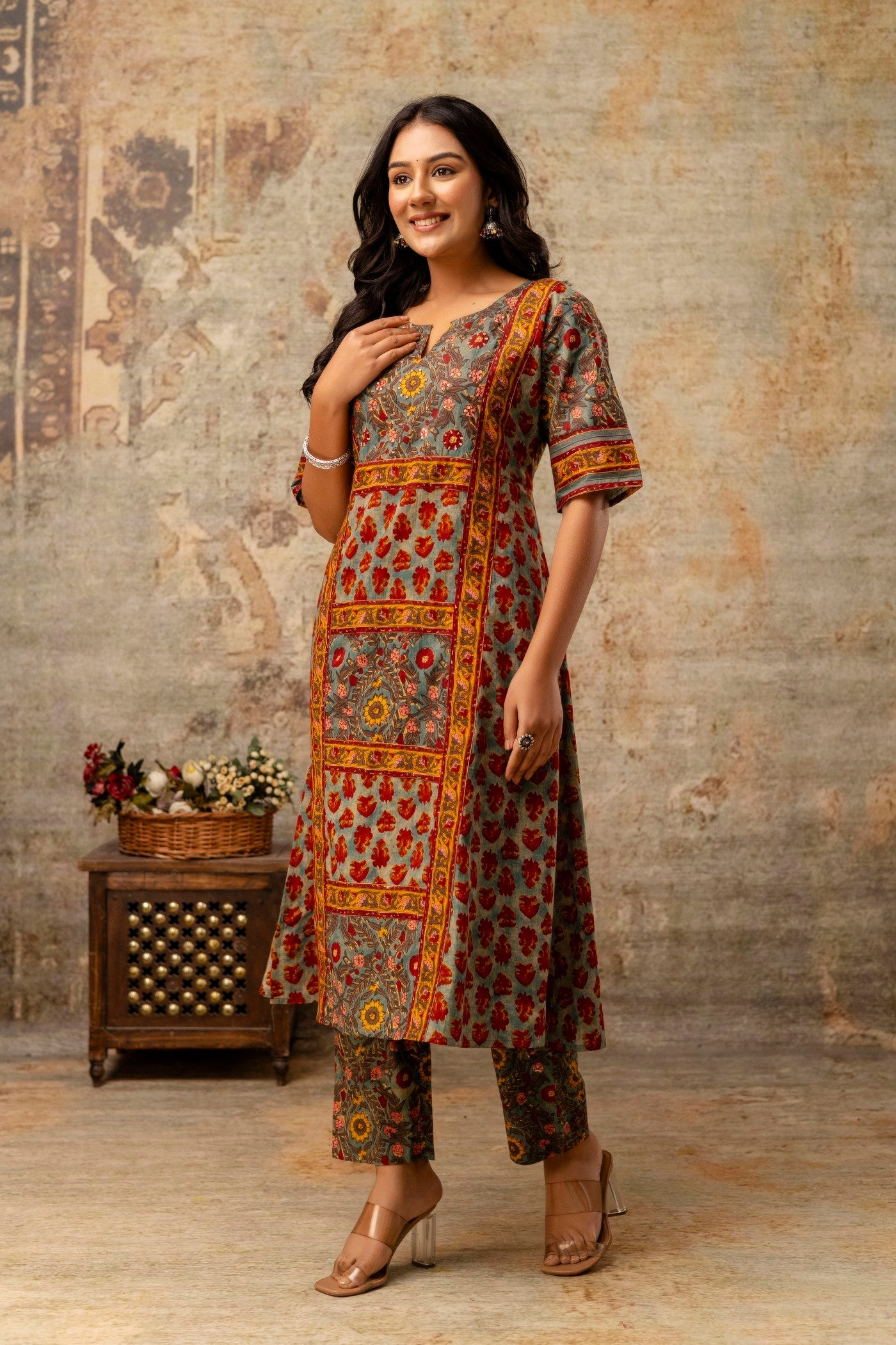 Panelled kurta with cotton dupatta