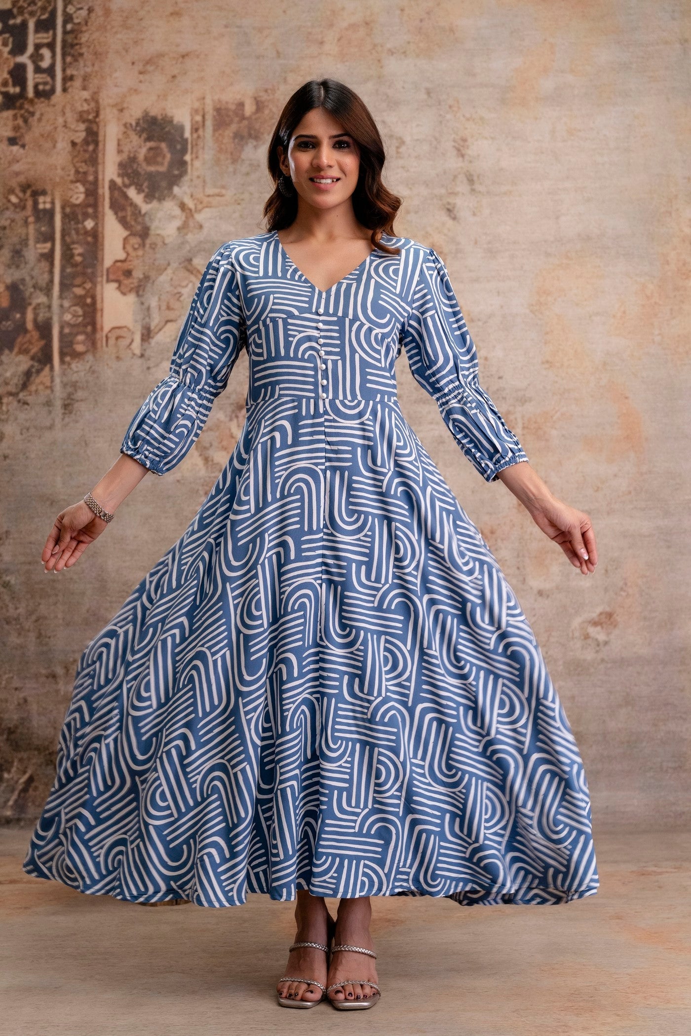 V-neck flared rayon dress in blue