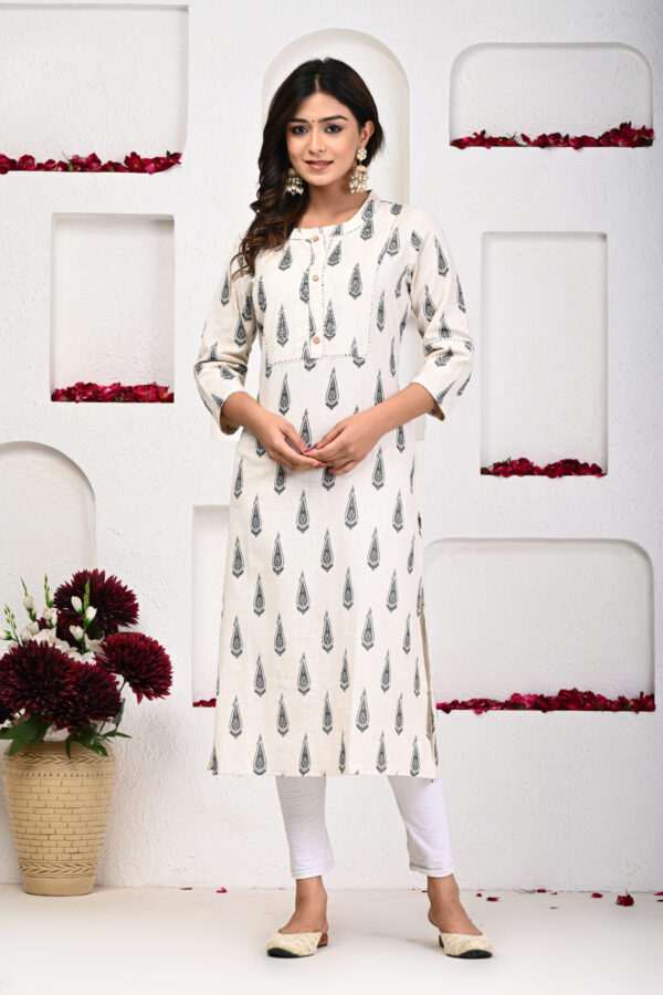Neelufer Creation: Leading Kurti Manufacturer in Jaipur